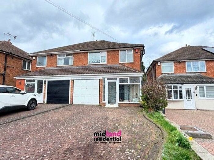 3 Bedroom Semi Detached House For Sale In Perry Park Crescent, Birmingham, B42