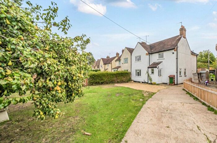 3 Bedroom Semi-Detached House For Sale In Church Row, Gretton, Cheltenham, GL54