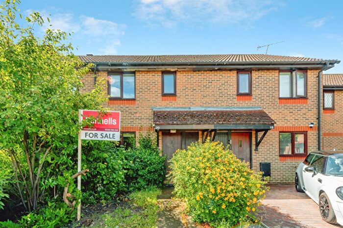 3 Bedroom Terraced House For Sale In Broadmead, Horley, RH6