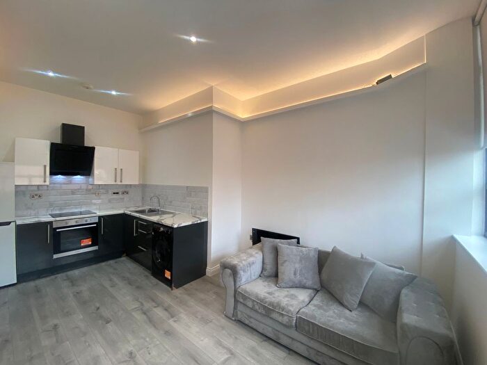 1 Bedroom Flat To Rent In Waterloo Street, St Helens, WA10