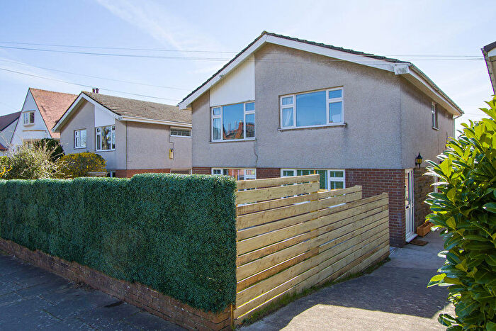 2 Bedroom Flat For Sale In Ditchling Court, Penarth, CF64