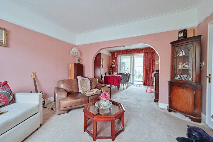 3 Bedroom Terraced House For Sale In Northolt Road, South Harrow, Harrow, HA2