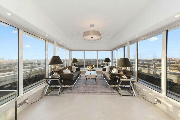 3 Bedroom Penthouse To Rent In St.Johns Wood Park, London, NW8
