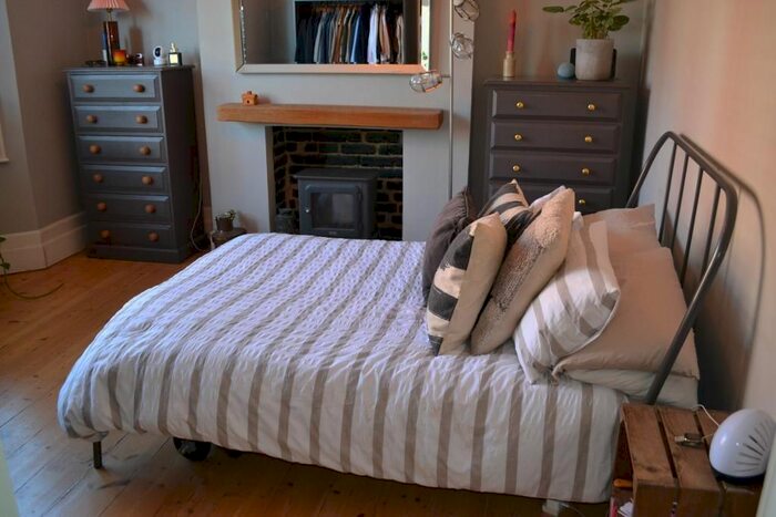 2 Bedroom Flat To Rent In Longley Road, Tooting, London, SW17