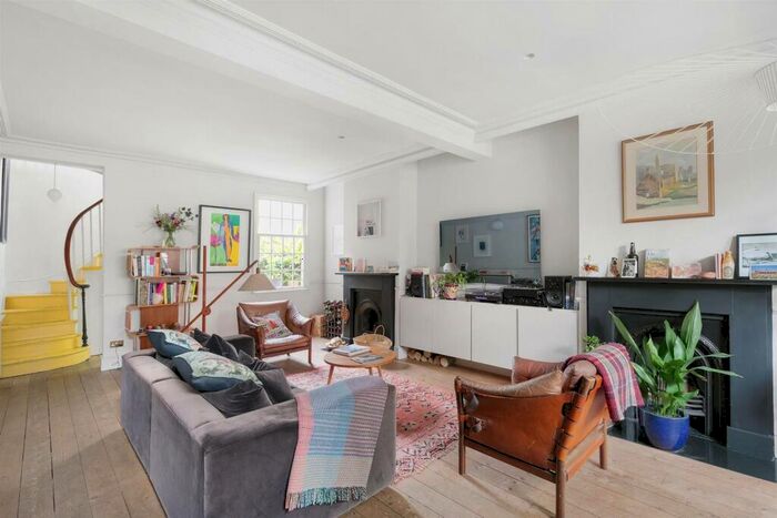 3 Bedroom Terraced House To Rent In Lyndhurst Way, London, SE15