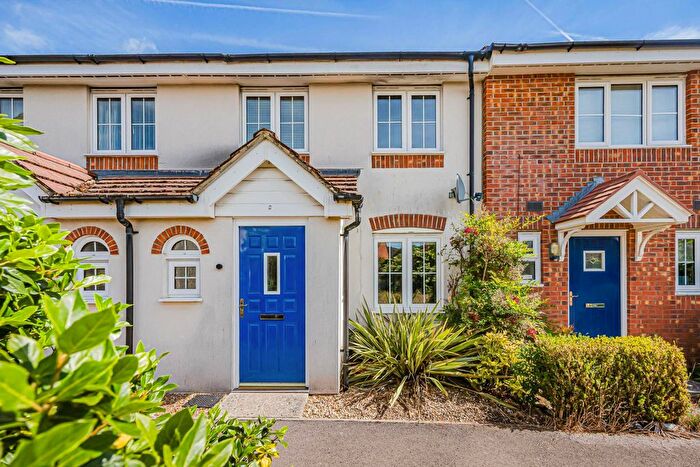 3 Bedroom Terraced House For Sale In Yeomanry Close, Thatcham, RG19