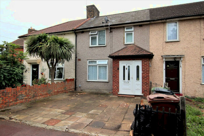 3 Bedroom Terraced House To Rent In Burnham Road, Barking, Essex, RM9