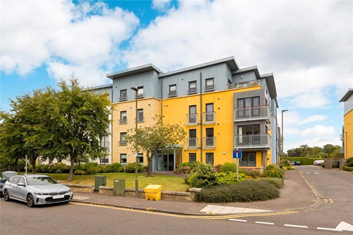 2 Bedroom Apartment For Sale In Barnton Grove, Barnton, Edinburgh, EH4