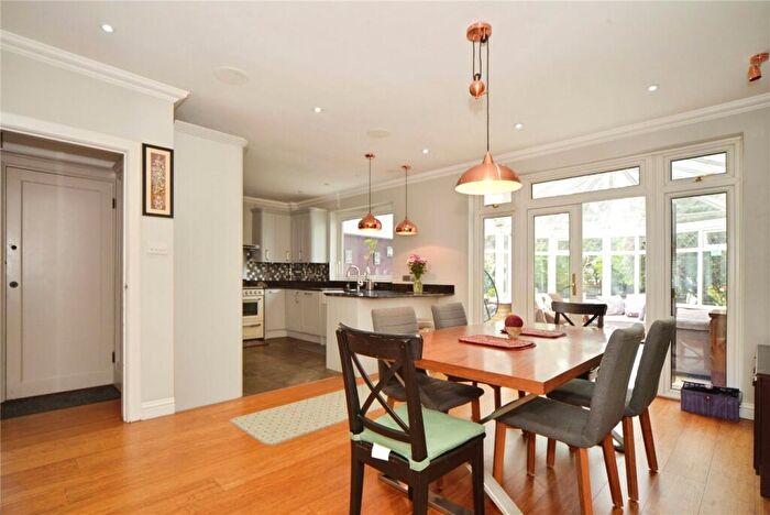 4 Bedroom Semi-Detached House To Rent In Cedarhurst Drive, London, SE9