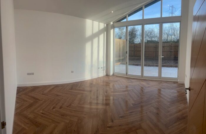 3 Bedroom Bungalow For Sale In Elmtrees, Woodland Mews, Bromsgrove, Worcestershire, B60