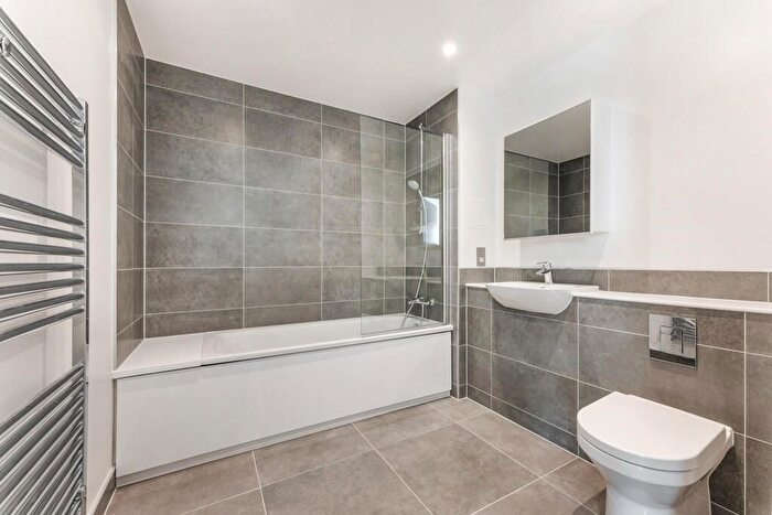 1 Bedroom Flat To Rent In Nautilius Apartments, Jam Lane, London, London, E16