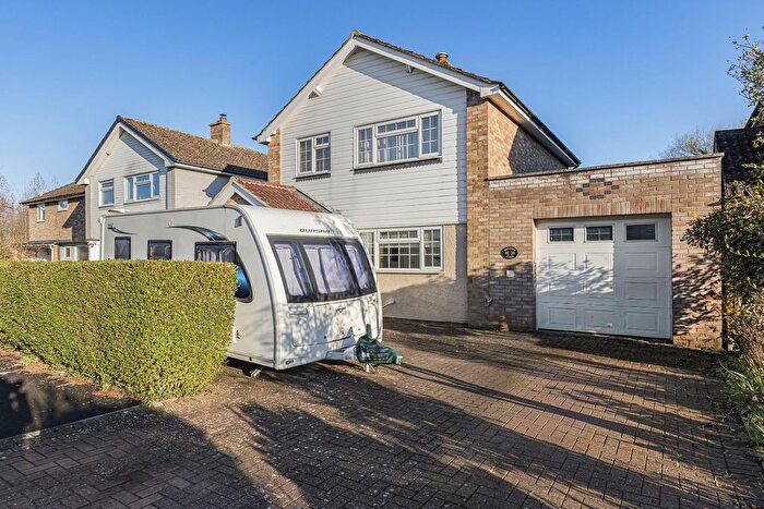 3 Bedroom Detached House For Sale In Shannon Close, Grove, Wantage, OX12