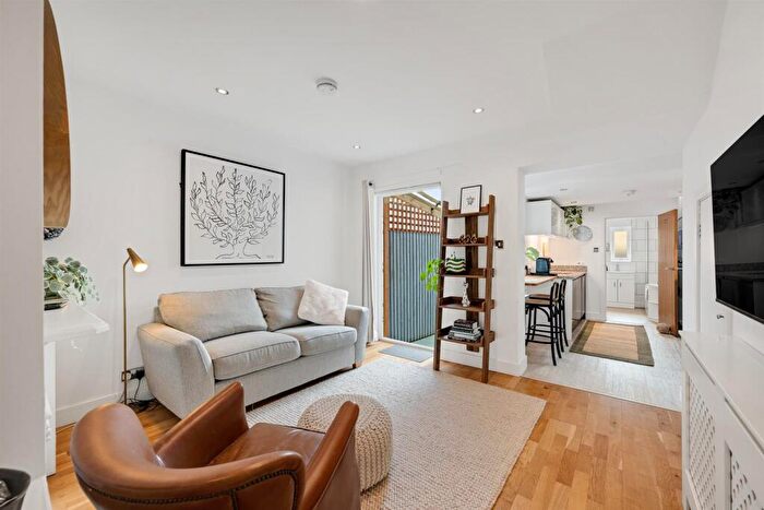 1 Bedroom Flat For Sale In Scotts Road, Bromley, BR1