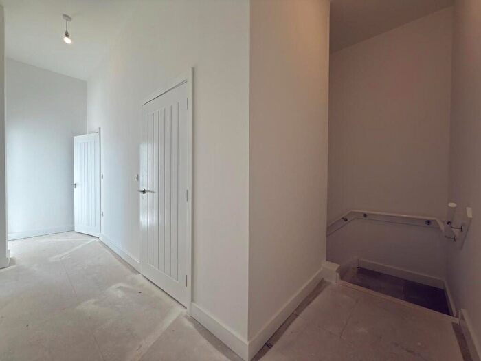 1 Bedroom Apartment For Sale In Hempshaw Lane, Offerton, Stockport, SK2