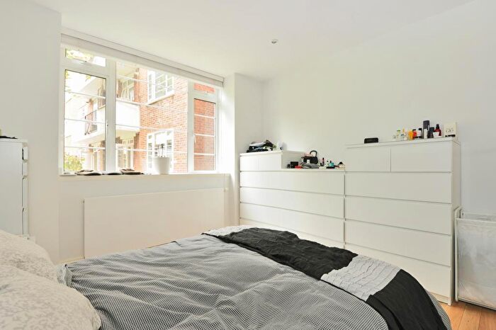 2 Bedroom Apartment To Rent In Shannon Place, St Johns Wood, NW8