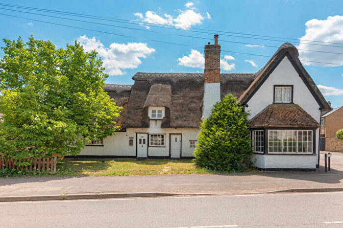 4 Bedroom Detached House For Sale In High Street, Needingworth, St Ives, Cambridgeshire, PE27