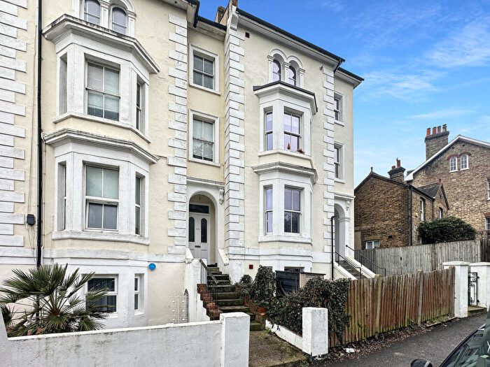 1 Bedroom Flat To Rent In Belvedere Road, London, SE19