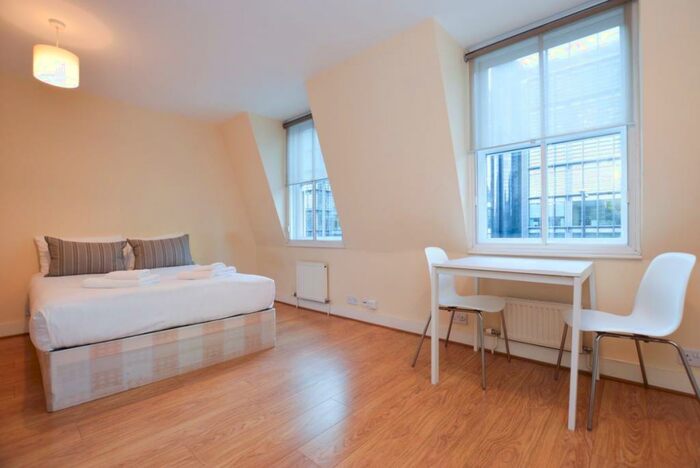 Flat To Rent In Euston Road, Warren Street, NW1