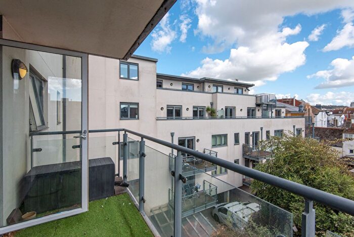 2 Bedroom Flat For Sale In West Street, Avalon West Street, BN1