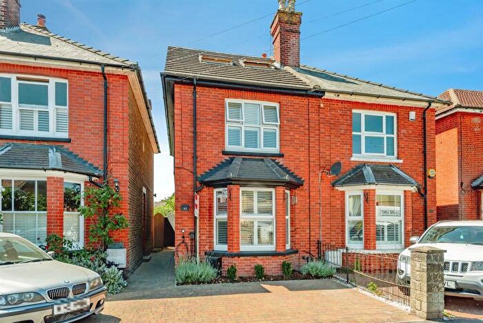 4 Bedroom Semi-Detached House For Sale In Lumley Road, Horley, RH6