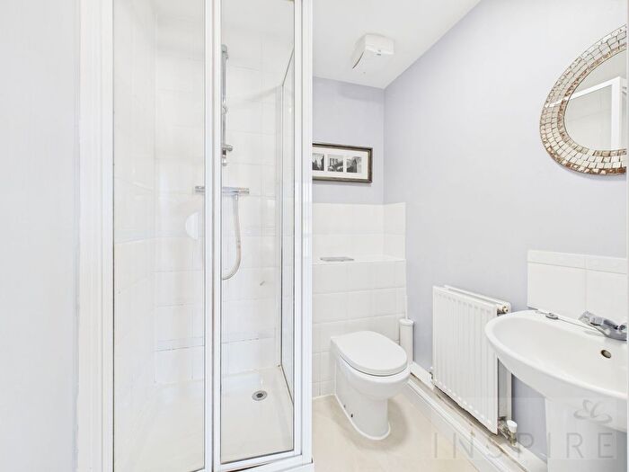 2 Bedroom Flat To Rent In Commonwealth Drive, Nokes Court, RH10