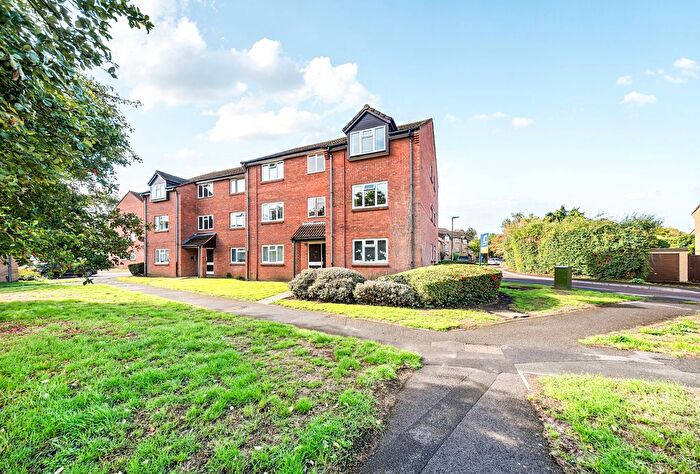 2 Bedroom Flat For Sale In St. Peters Close, Cheltenham, Gloucestershire, GL51