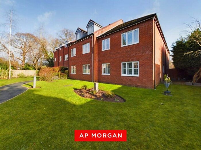 2 Bedroom Apartment For Sale In Manor Road, Solihull, West Midlands, B91