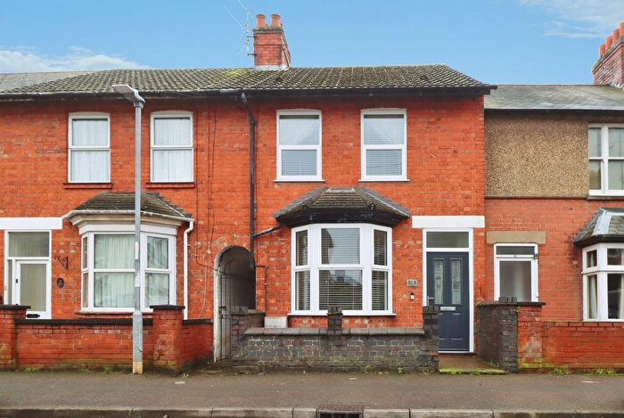 2 Bedroom Terraced House For Sale In Cecil Street, Rothwell, Kettering, NN14