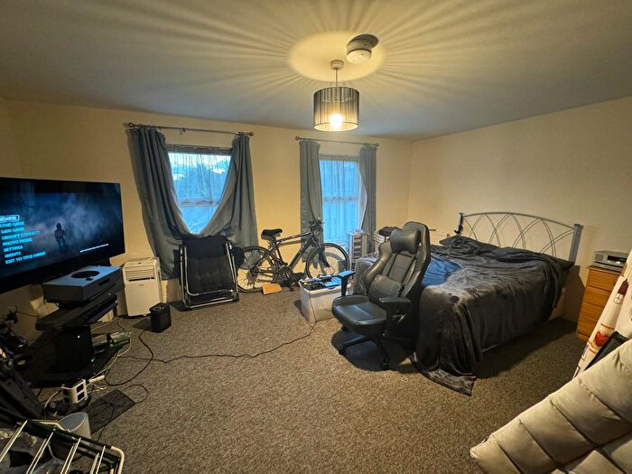 1 Bedroom Flat To Rent In Green Lane, Ilford, IG1