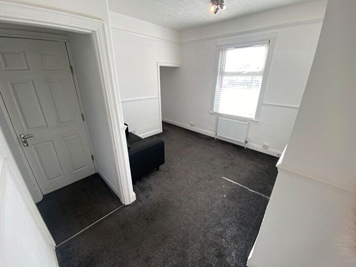 1 Bedroom Flat To Rent In Pridmore Road, Coventry, CV6