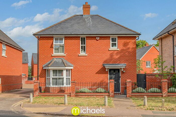 3 Bedroom Detached House For Sale In Drury Road, Colchester, CO2