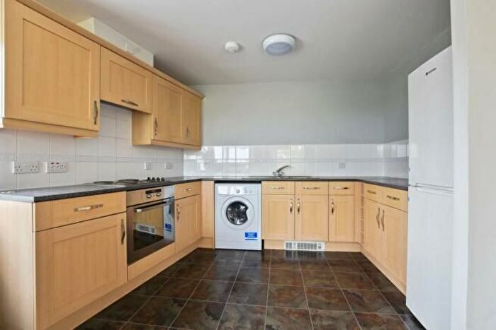 1 Bedroom Flat To Rent In Cline Road, London, N11