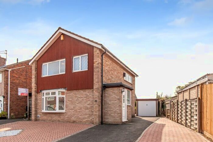 3 Bedroom Semi-Detached House To Rent In Baker Road, Abingdon, OX14