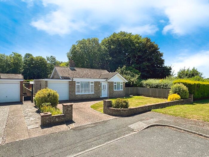 2 Bedroom Detached Bungalow For Sale In Beacon Way, Lympne, CT21