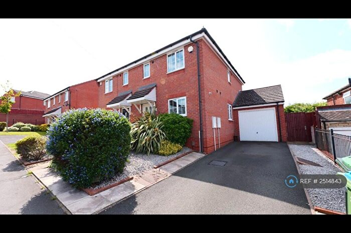 3 Bedroom Semi-Detached House To Rent In Regent Road, Tividale, Oldbury, B69