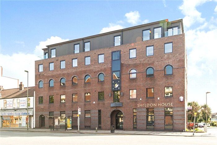 1 Bedroom Flat To Rent In High Road, London, N12