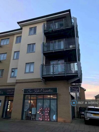 2 Bedroom Flat To Rent In Oakworth Avenue, Broughton, Milton Keynes, MK10