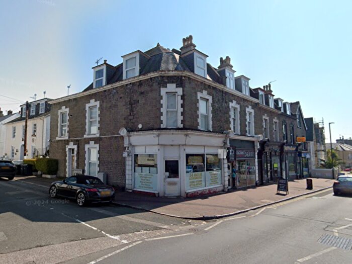 1 Bedroom Flat To Rent In Belgrave Road, Torquay, TQ2