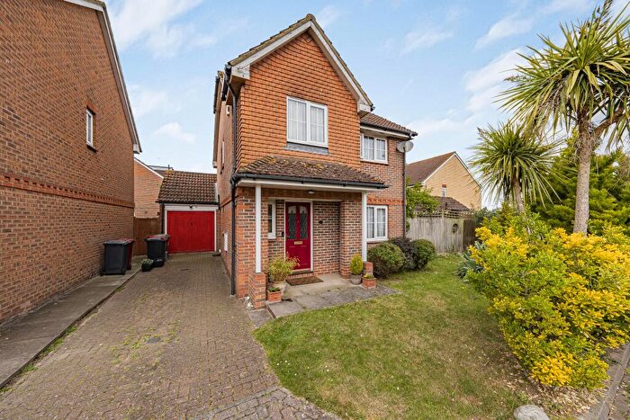 4 Bedroom Detached House For Sale In Duchess Street, Cippenham, SL1