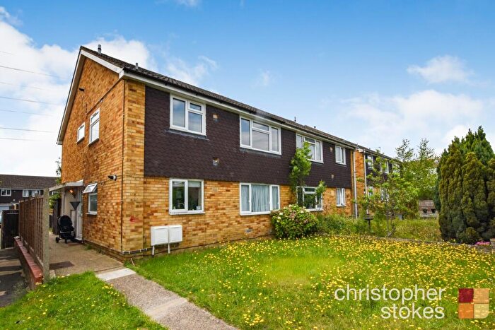 2 Bedroom Maisonette To Rent In Perrysfield Road, Cheshunt, Hertfordshire, EN8