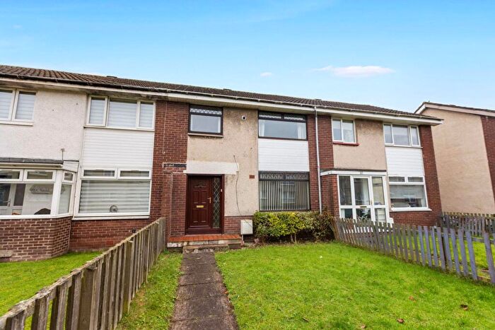 3 Bedroom Terraced House For Sale In Elizabethan Way, Renfrew, PA4