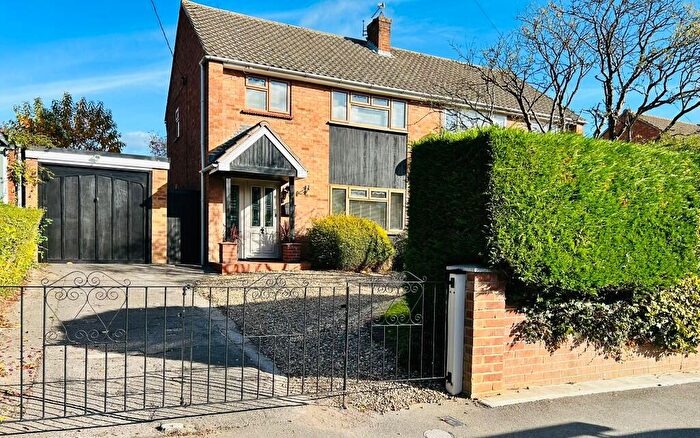 3 Bedroom Semi Detached House For Sale In Panfield Lane, Braintree, Essex, CM7