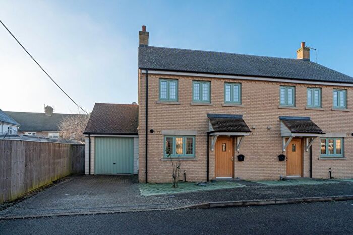 3 Bedroom Semi-detached House To Rent In Woodlands Place, Eynsham, Witney, Oxfordshire, OX29