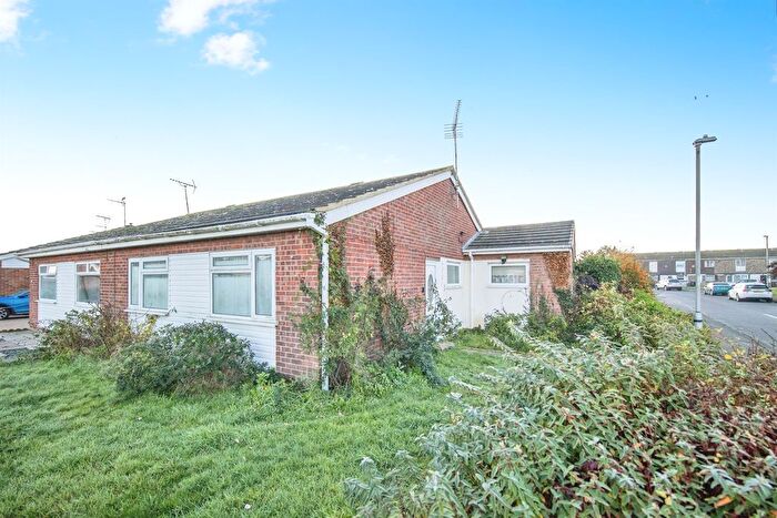 2 Bedroom Detached Bungalow For Sale In Melton Close, Clacton-On-Sea, CO16