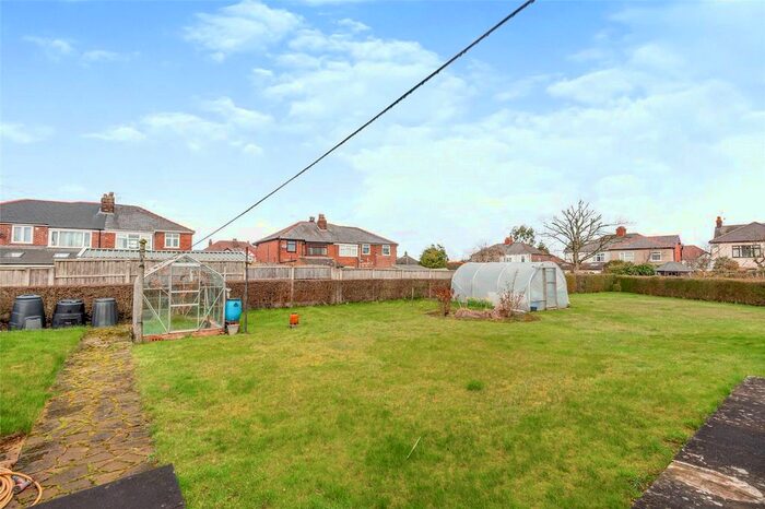 3 Bedroom Bungalow For Sale In Mayfield Avenue, Widnes, WA8