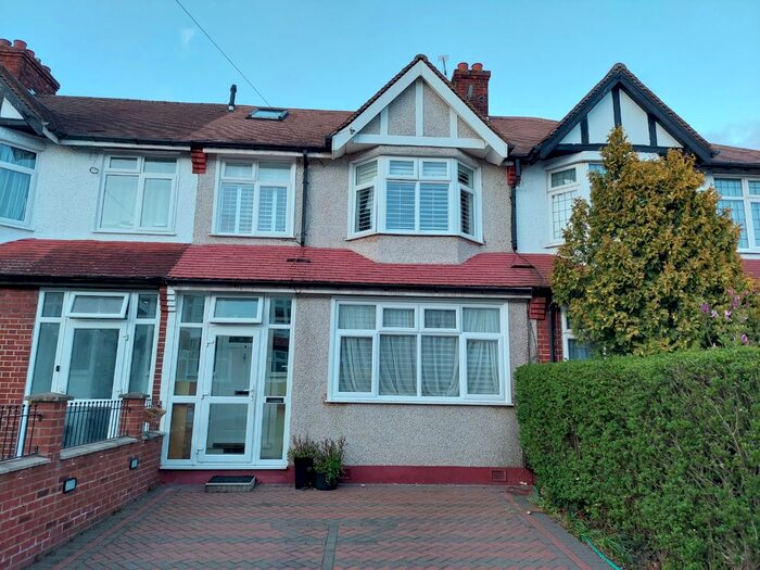 4 Bedroom Terraced House To Rent In Martin Grove, Morden, SM4