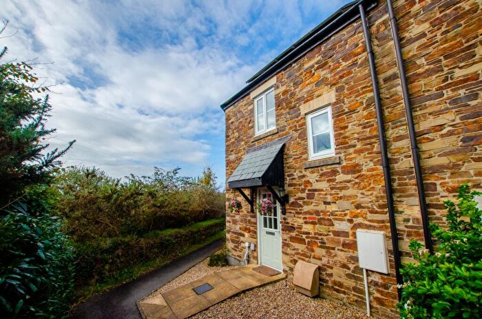 3 Bedroom Terraced House For Sale In Gwithian Road, St. Austell, PL25