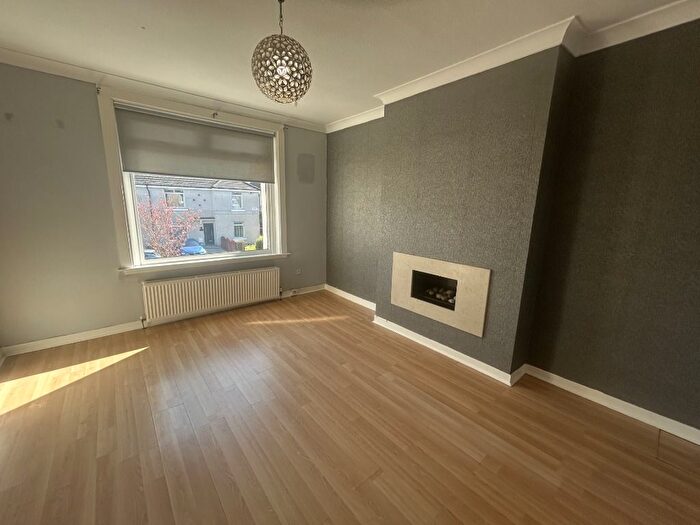 3 Bedroom Flat To Rent In Moidart Place, Craigton, Glasgow, G52