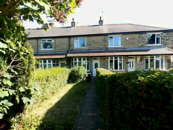 2 Bedroom Terraced House To Rent In Park Road, Thackley, BD10