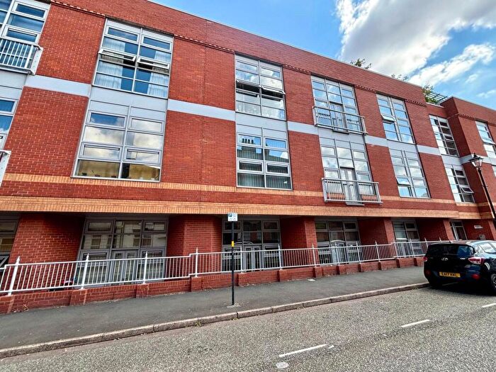 1 Bedroom Apartment For Sale In Branston Street, Birmingham, B18